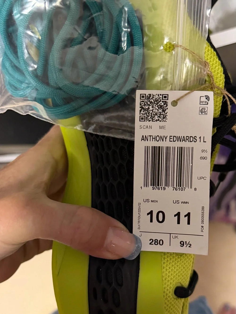 Men’s or women’s Anthony Edwards Basketball Shoe - Neon Yellow
